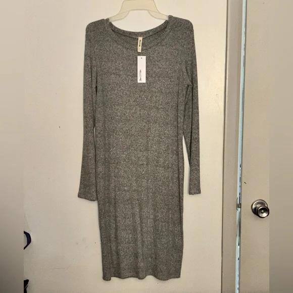 Hello Miz Maternity Dress - Picture 2 of 5